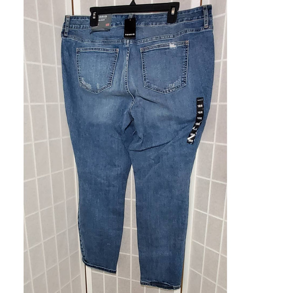 NWT Torrid Pocket Button Zip Fly Skinny Jean Stretch Mid Rise Denim Size: 18R - Picture 4 of 4